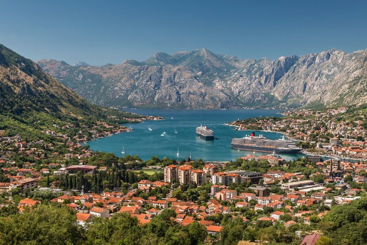 Боко Которский залив считается одним из самых красивых заливов в мире и неизменно - главная достопримечательность Черногории.