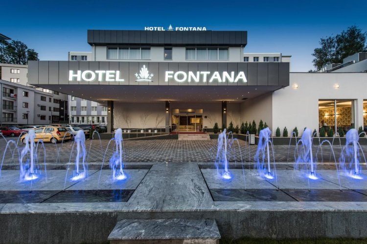 Отель Fontana, 4*